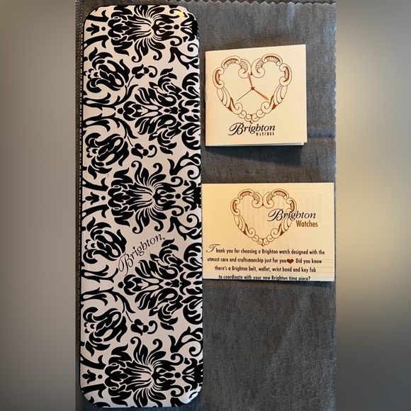 New Baby Brooklyn Watch -  Rare In Original Tin - Picture 6 of 7